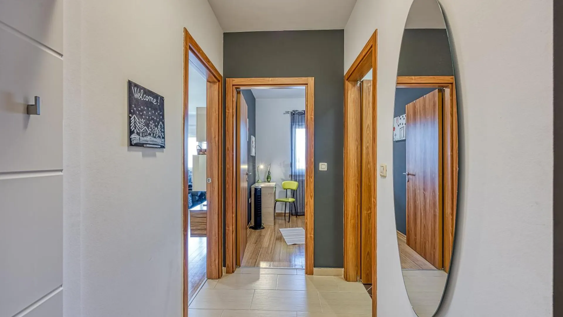 Apartment Dea - Three Bedroom Apartment Pula 0*,  Kroatien