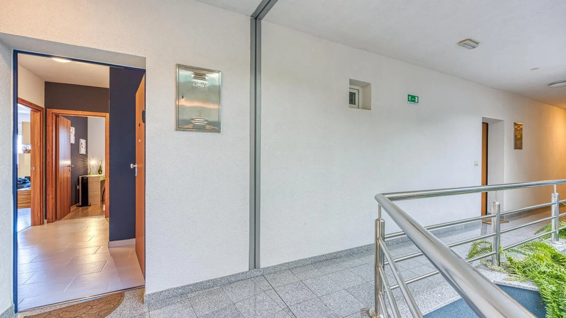 Apartment Dea - Three Bedroom Apartment Pula