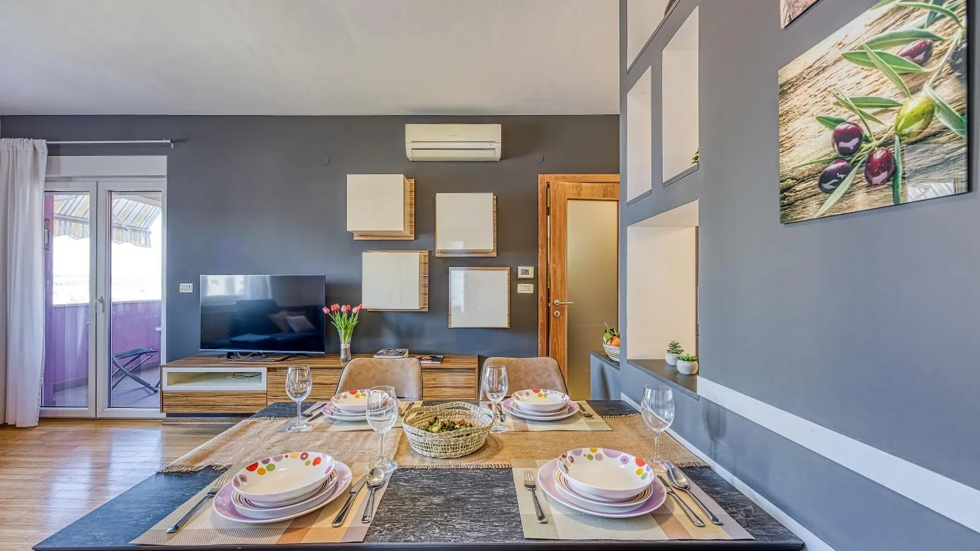 Apartment Dea - Three Bedroom Apartment Pula Kroatien