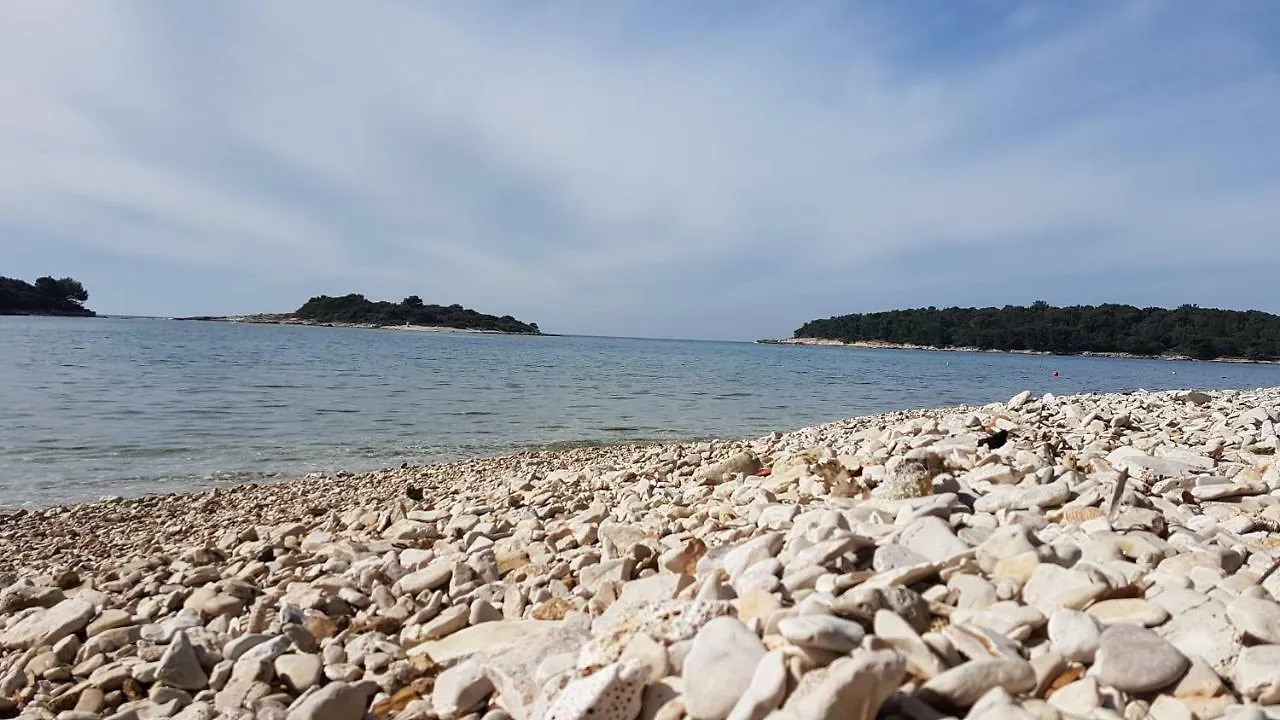 Apartment Dea - Three Bedroom Apartment Pula Kroatien