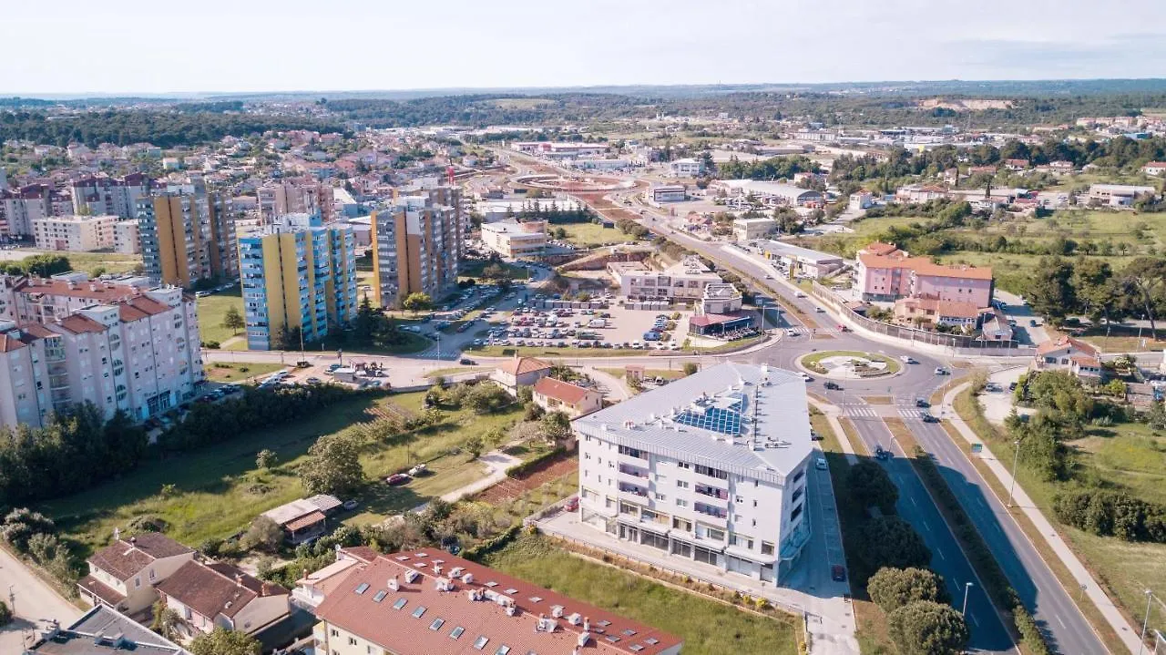 Apartment Dea - Three Bedroom Apartment Pula